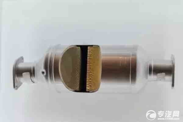 國六專用車上是不是都裝有顆粒捕捉器？